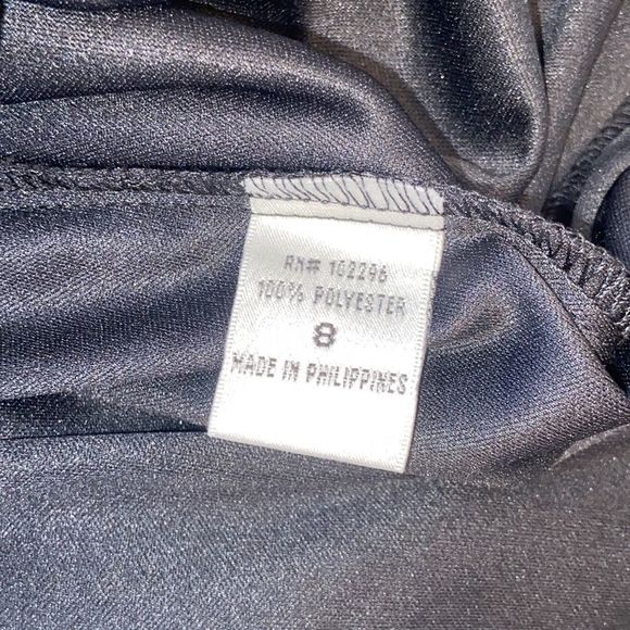 Red & Black Midi Dress Size: 8 - Picture 8 of 8